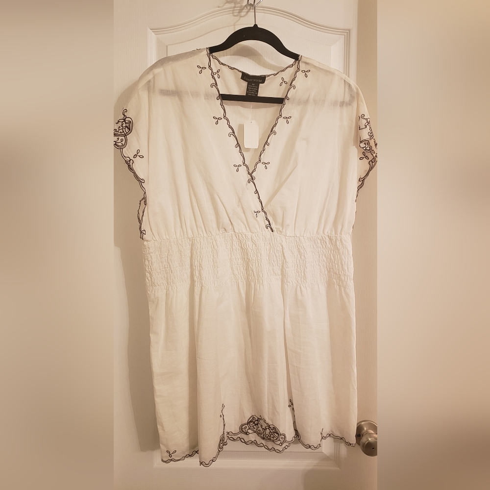 New! Lovely Sleeveless V-neck top with brown embroidery (W)